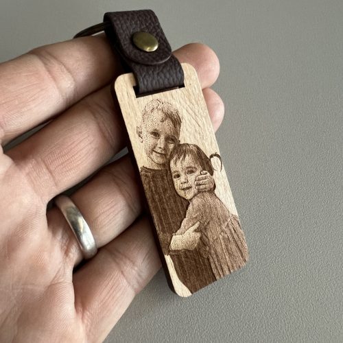 Egyedi kulcstartó fotógravírozással téglalap alakban